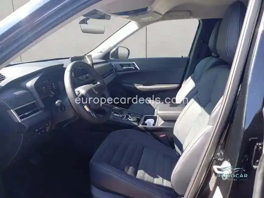 Mitsubishi Plug-in Hybrid Outlander