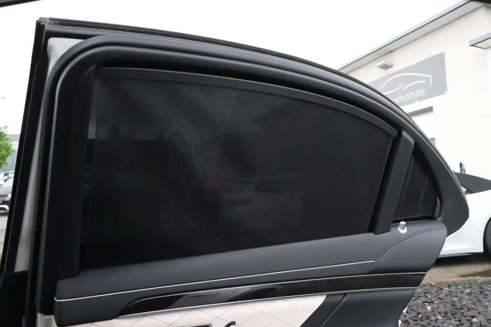Mercedes-Benz S 600