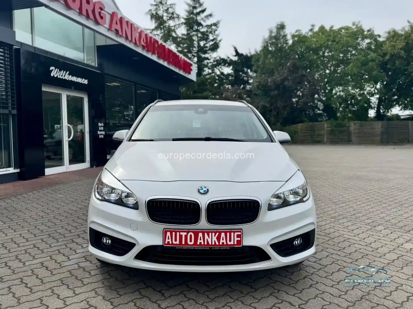 BMW 220