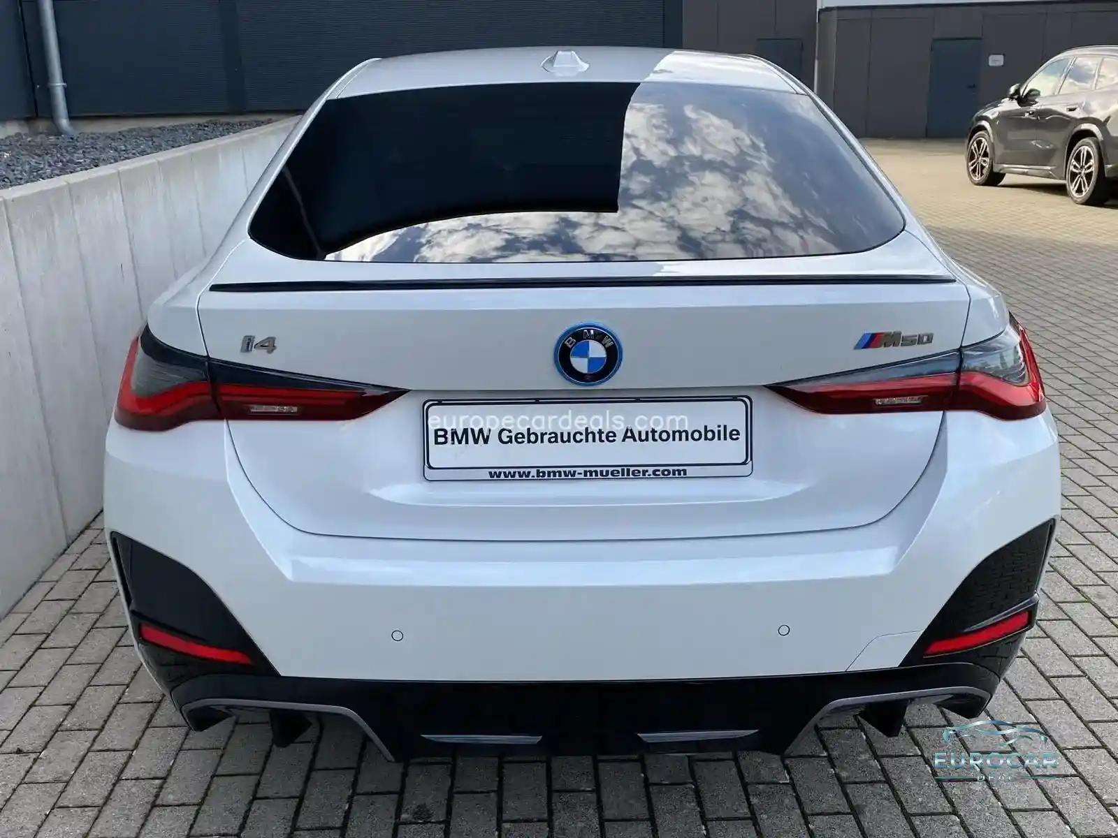 BMW i4