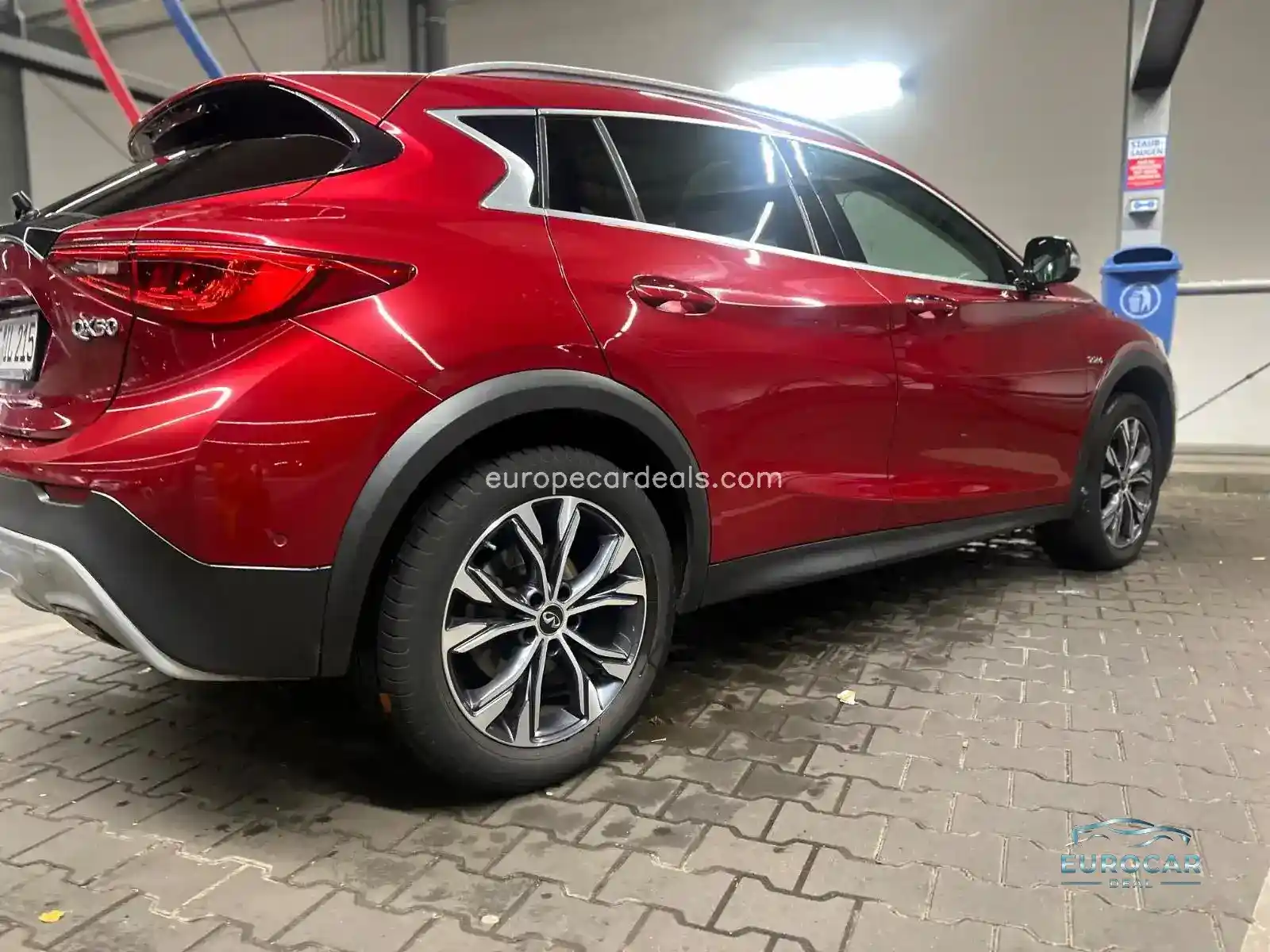 Infiniti QX30