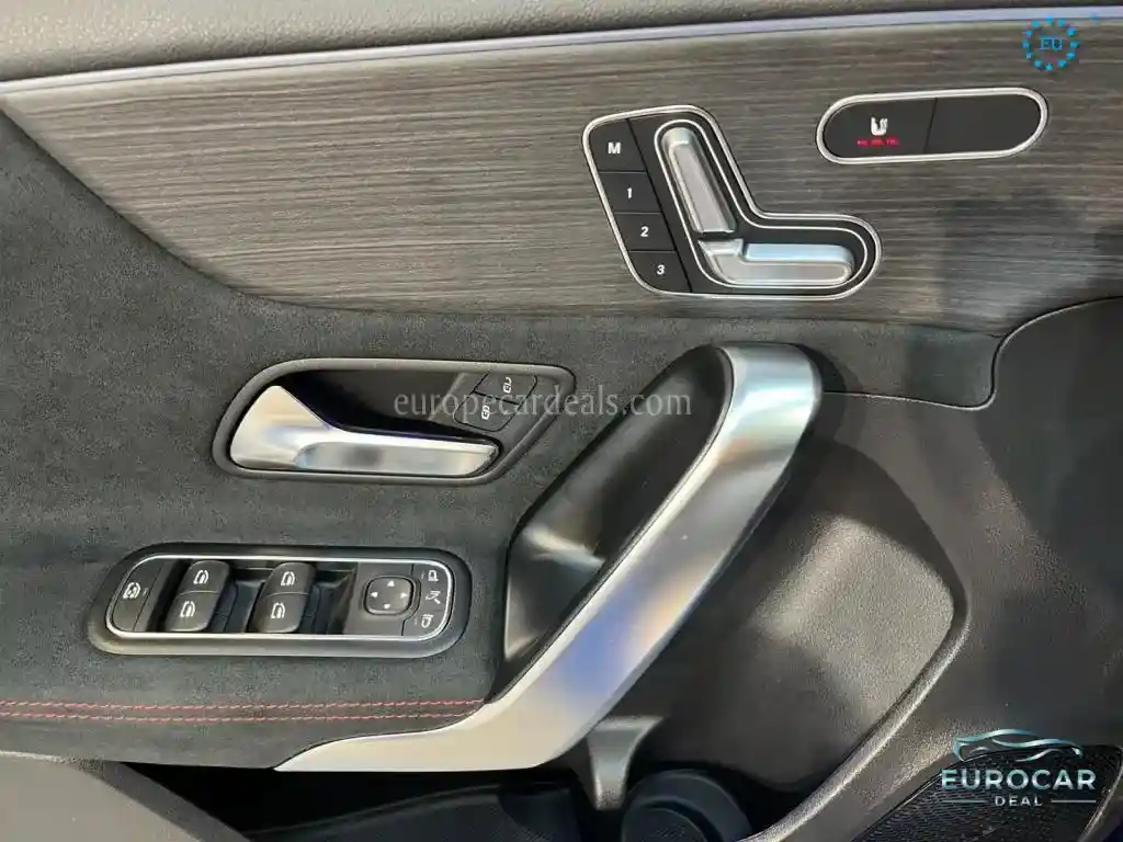 Mercedes-Benz A 220