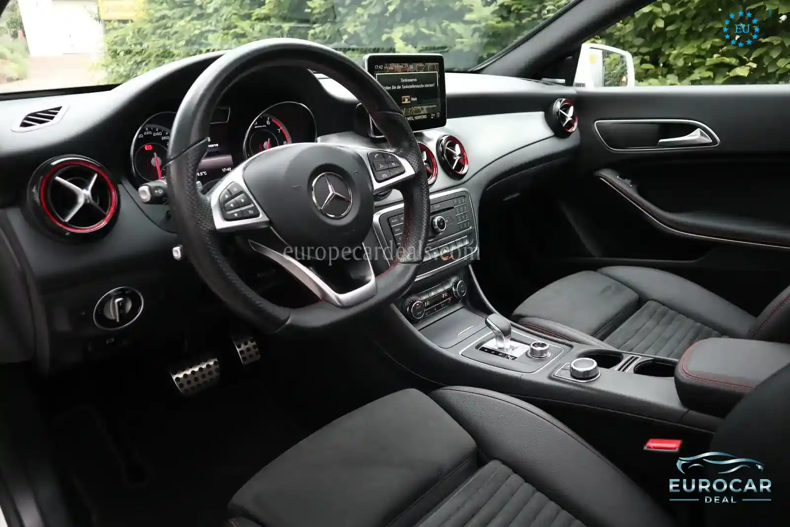 Mercedes-Benz CLA 45 AMG Shooting Brake
