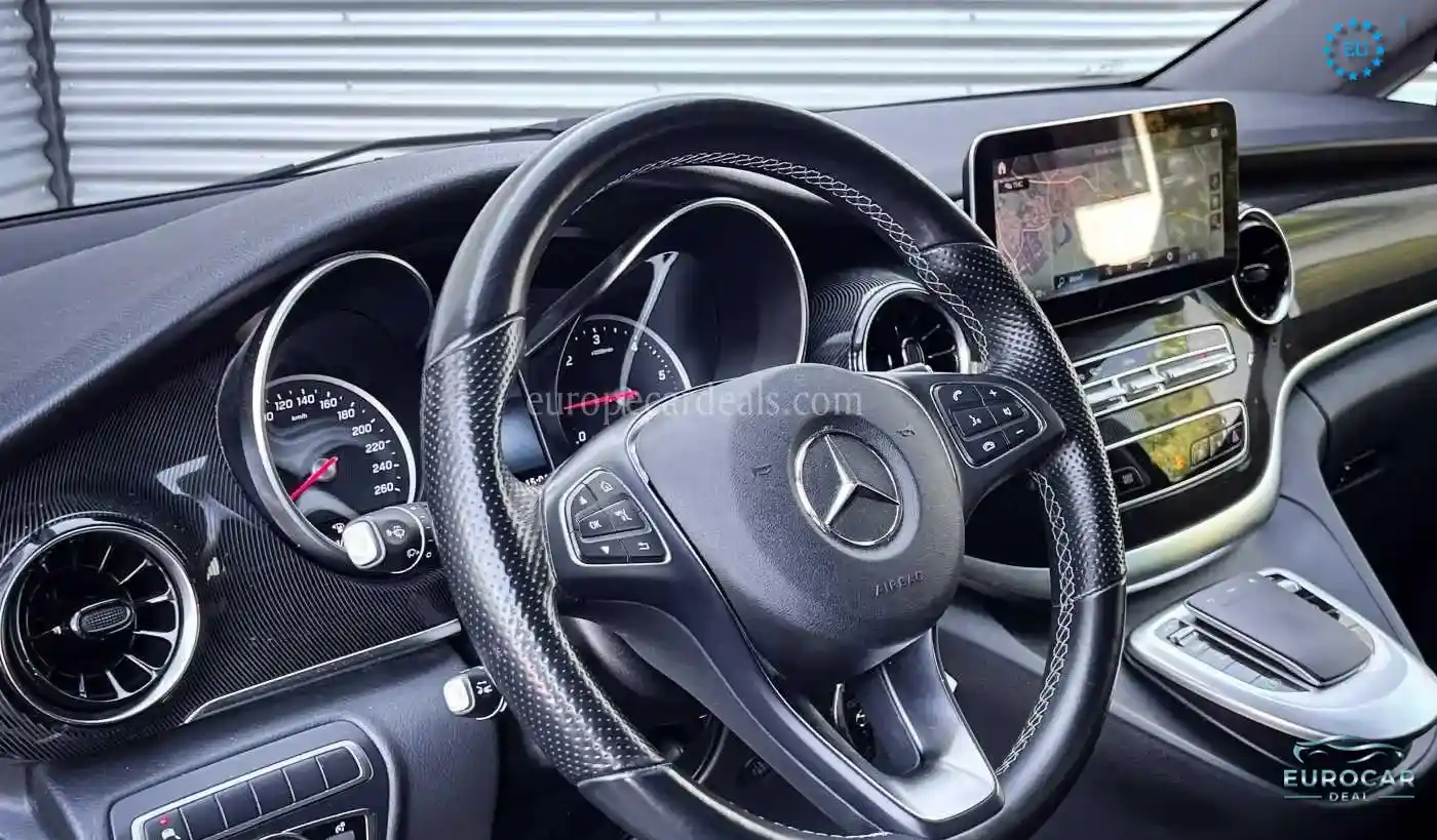 Mercedes-Benz V 250