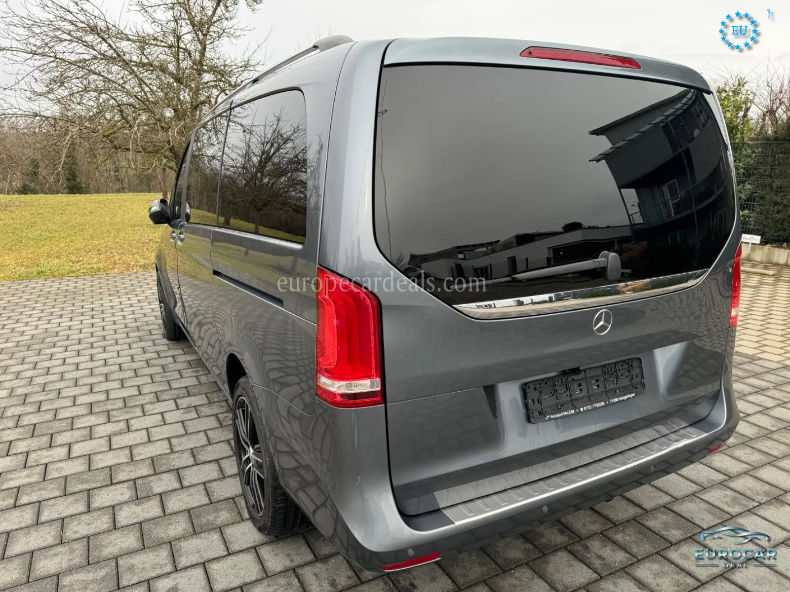Mercedes-Benz V 220