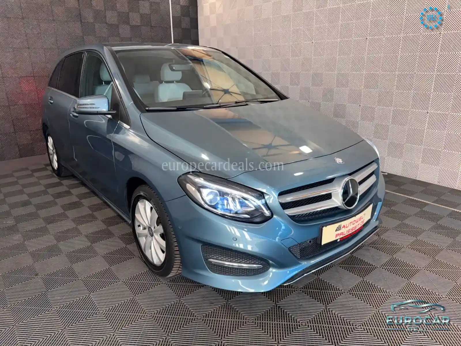 Mercedes-Benz B 200