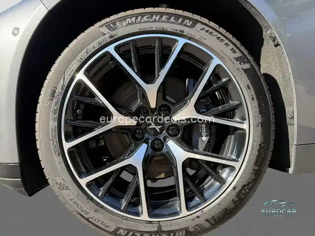 XPENG P7