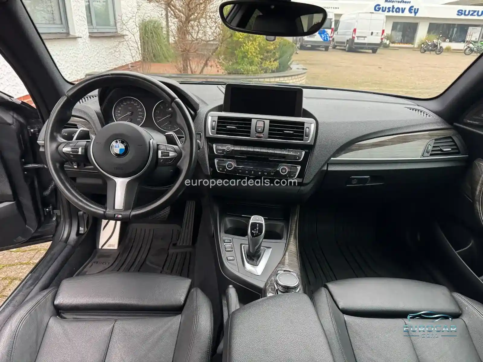 BMW M235
