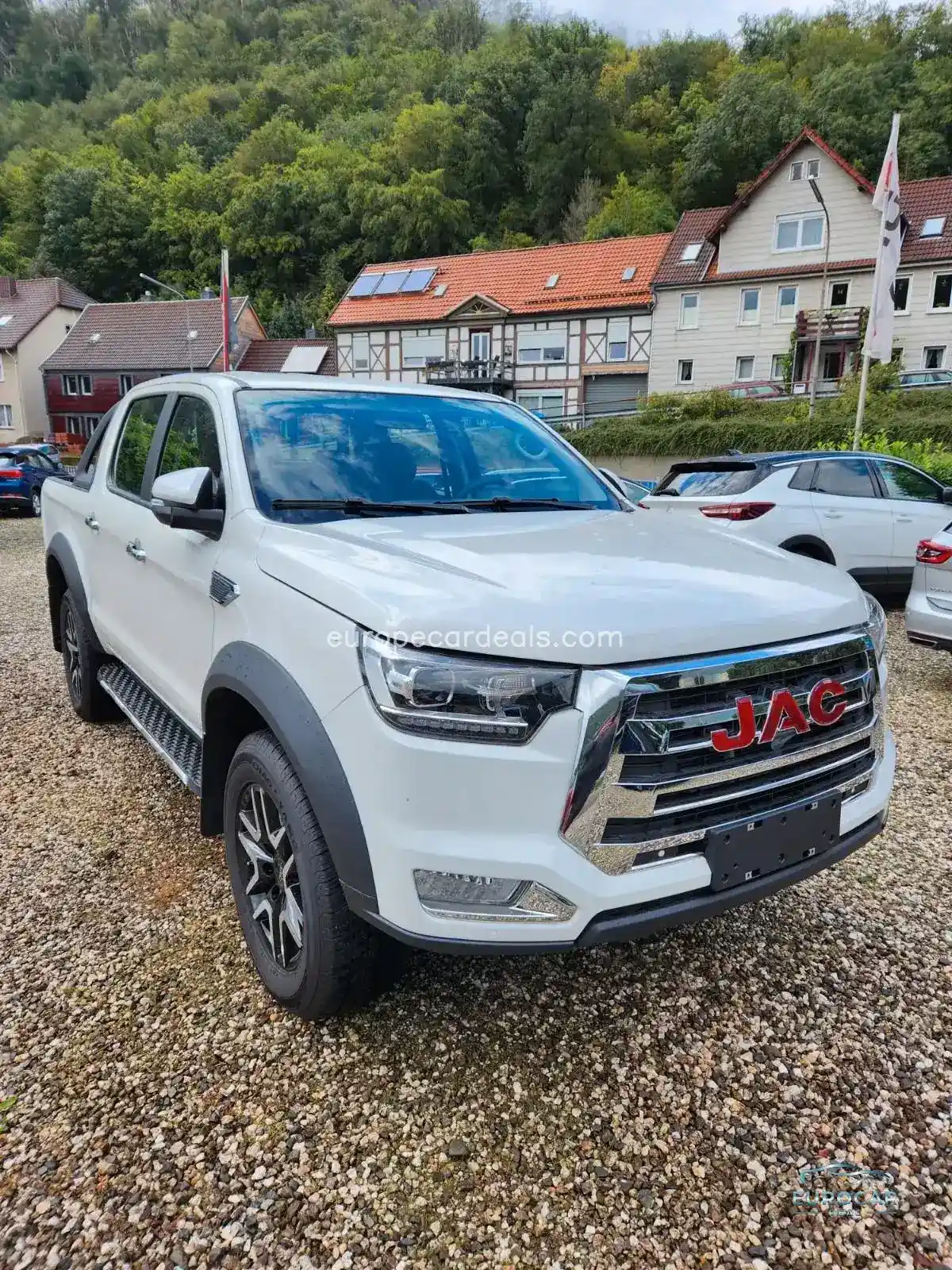 JAC 8 Pro