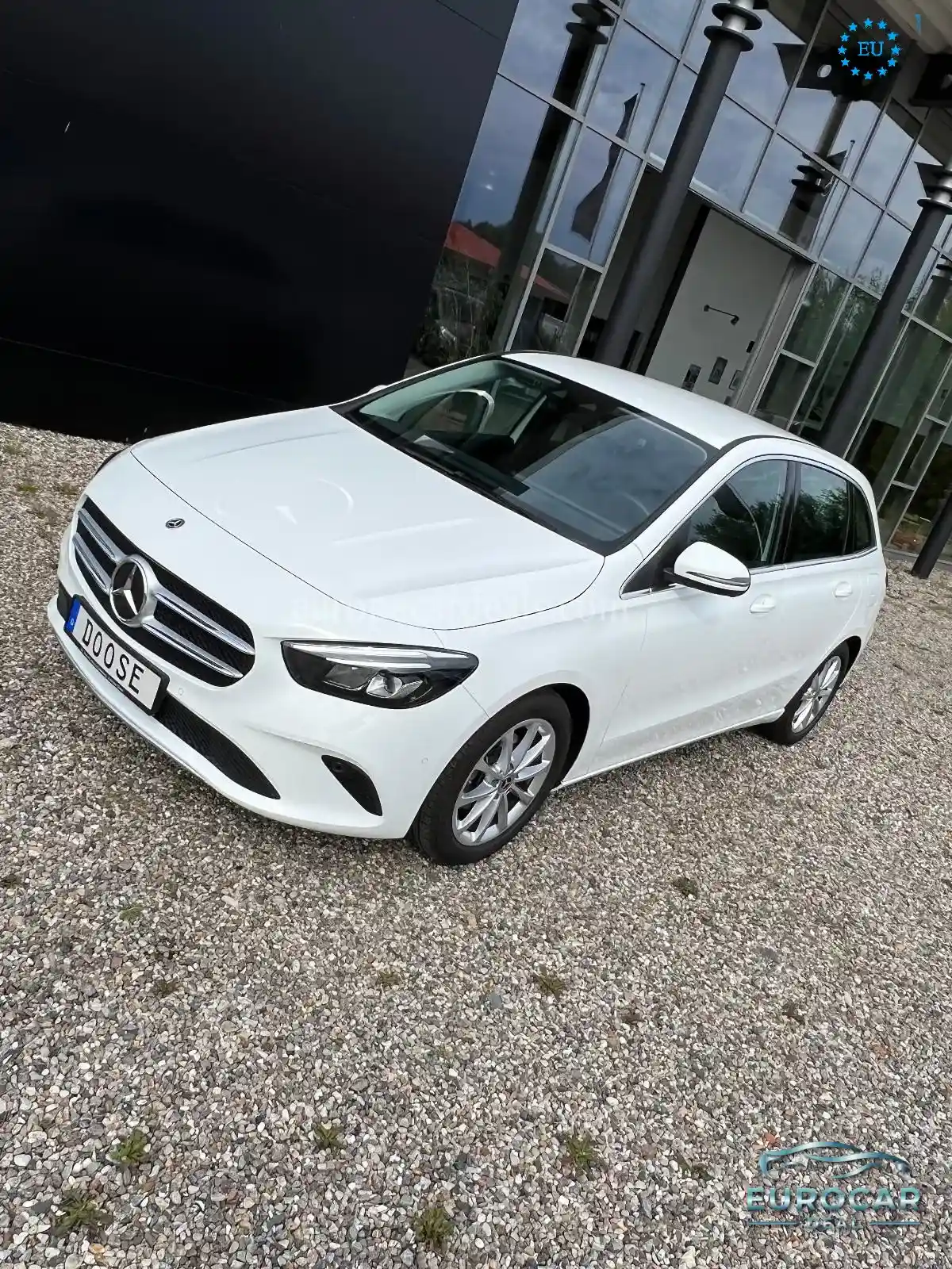Mercedes-Benz B 180