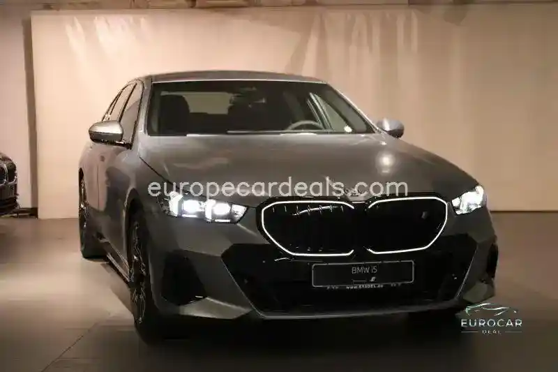 BMW i5