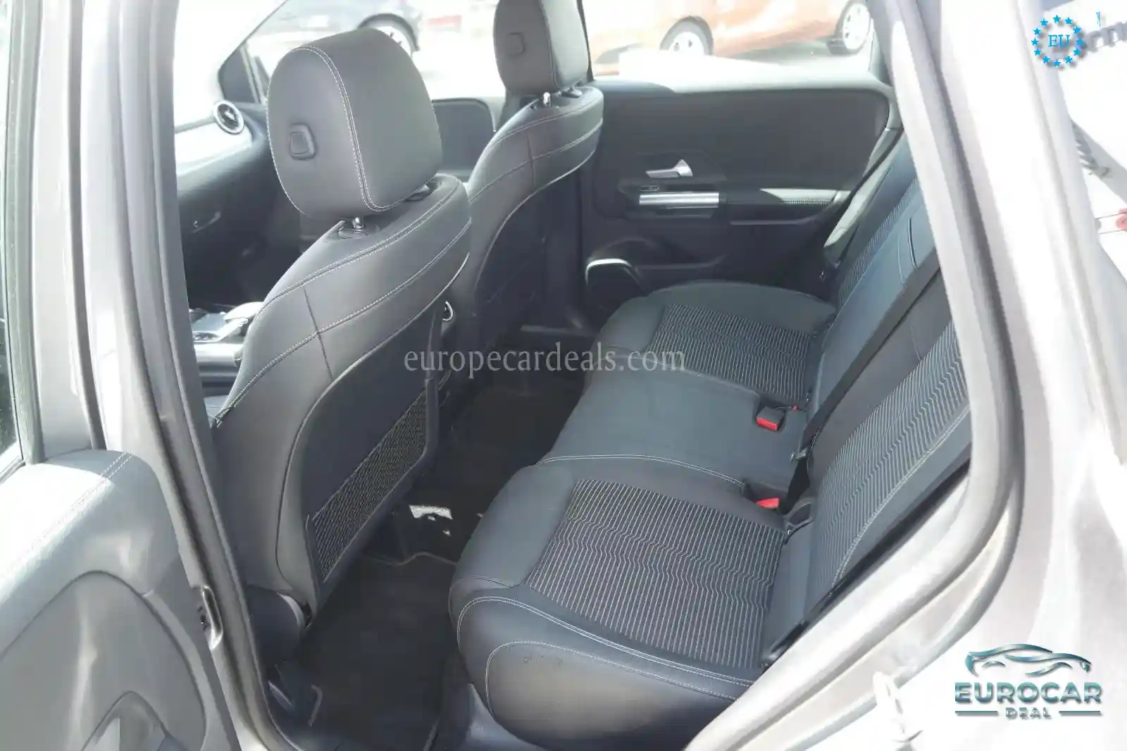 Mercedes-Benz B 220
