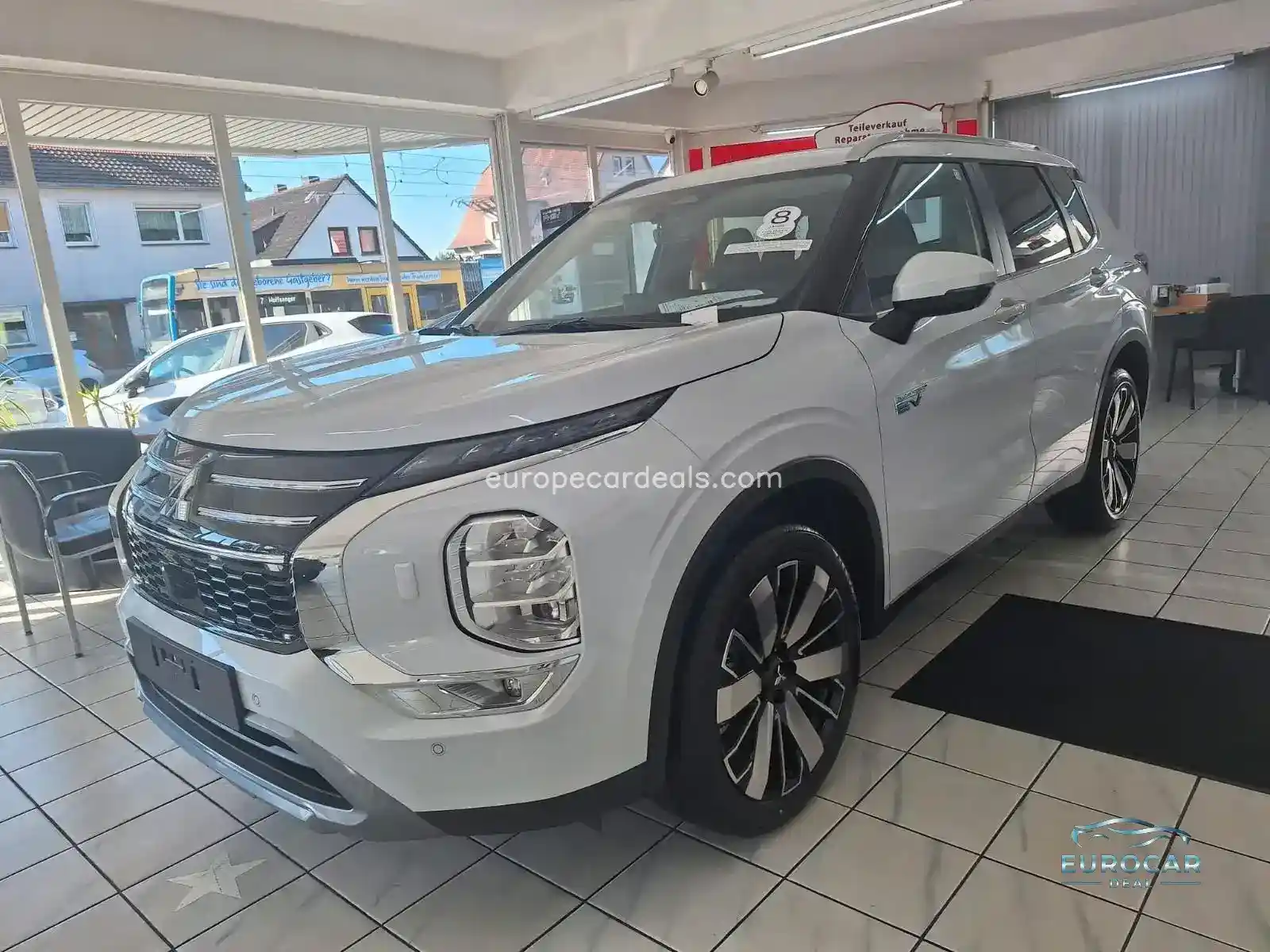 Mitsubishi Plug-in Hybrid Outlander