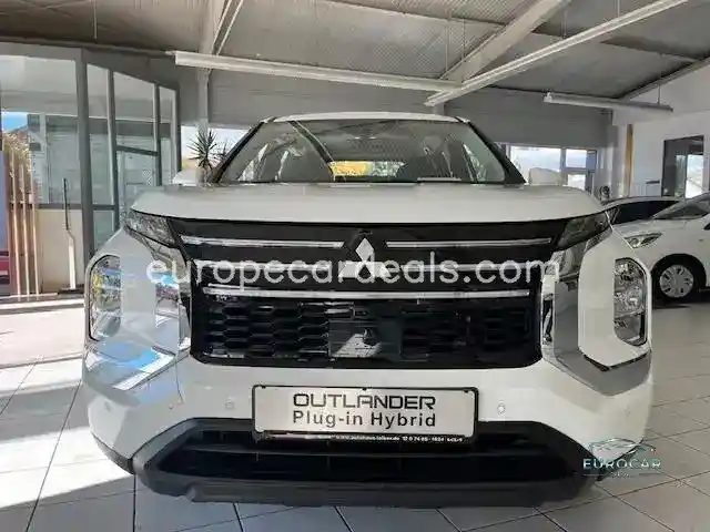 Mitsubishi Plug-in Hybrid Outlander