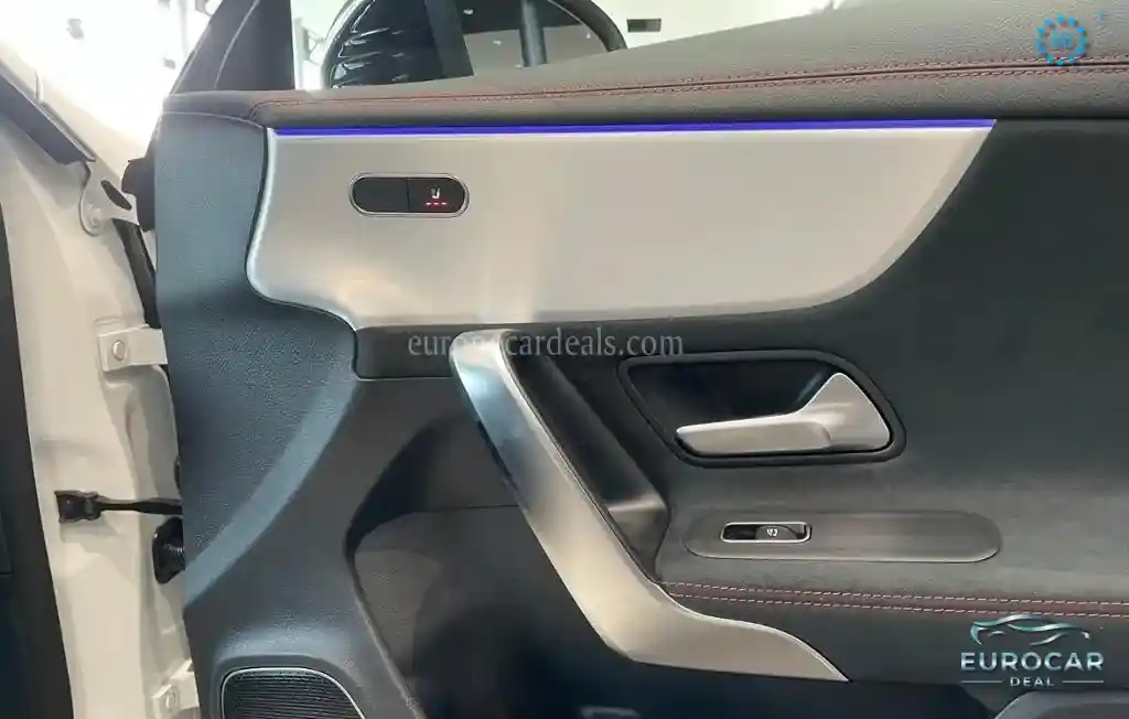 Mercedes-Benz CLA 220