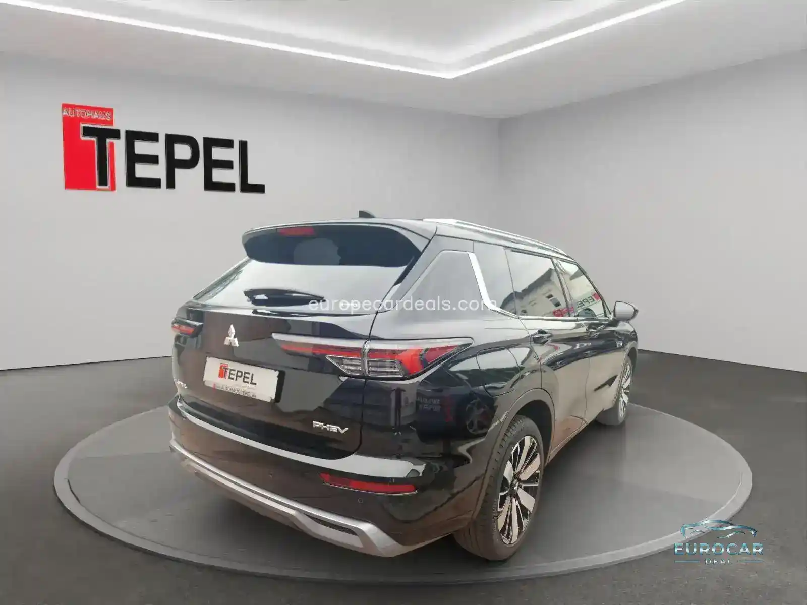 Mitsubishi Plug-in Hybrid Outlander