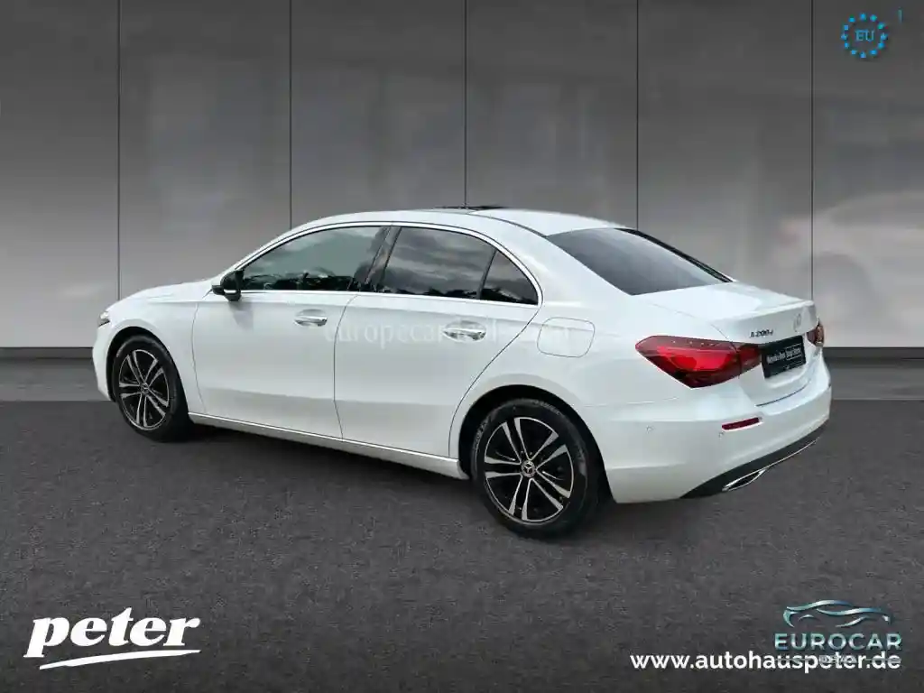 Mercedes-Benz A 200