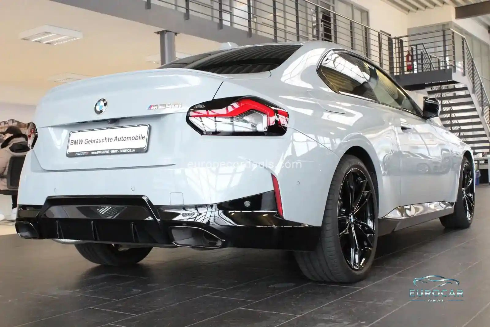 BMW M240i