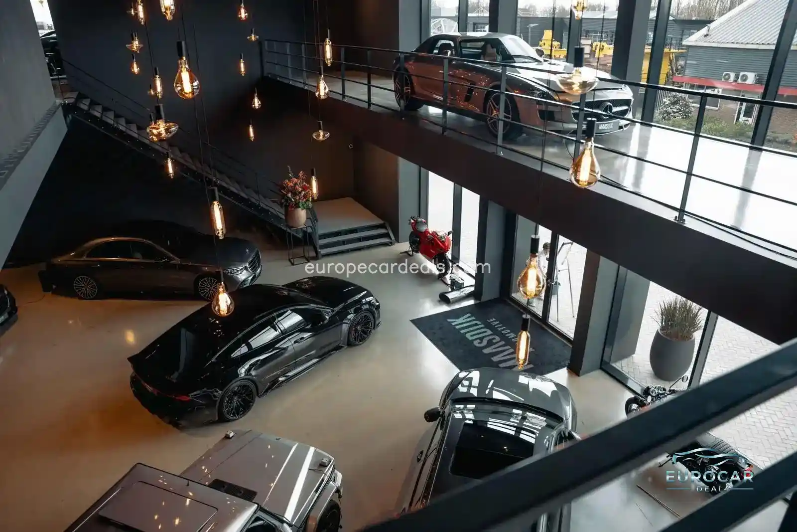 McLaren GT