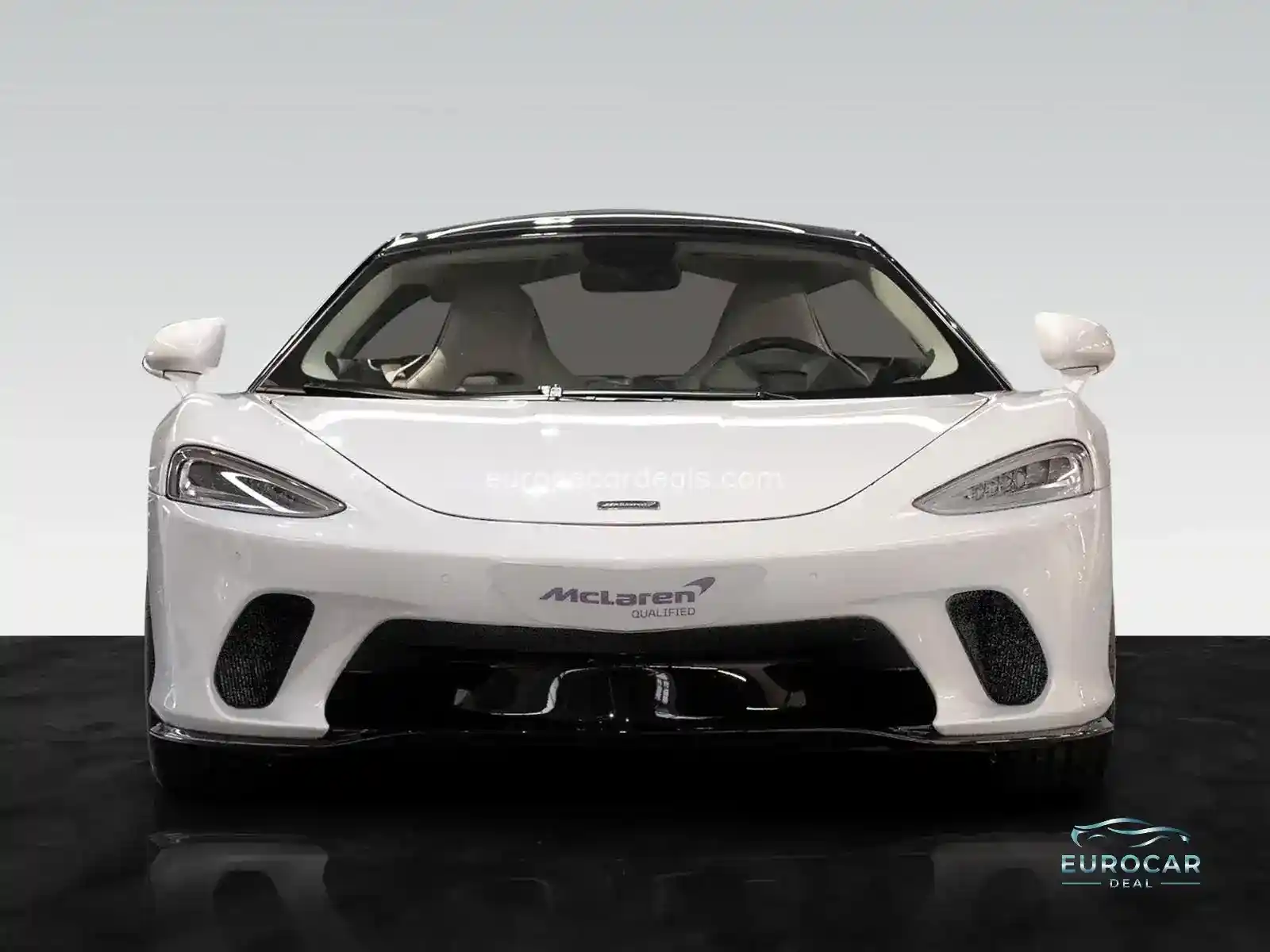 McLaren GT