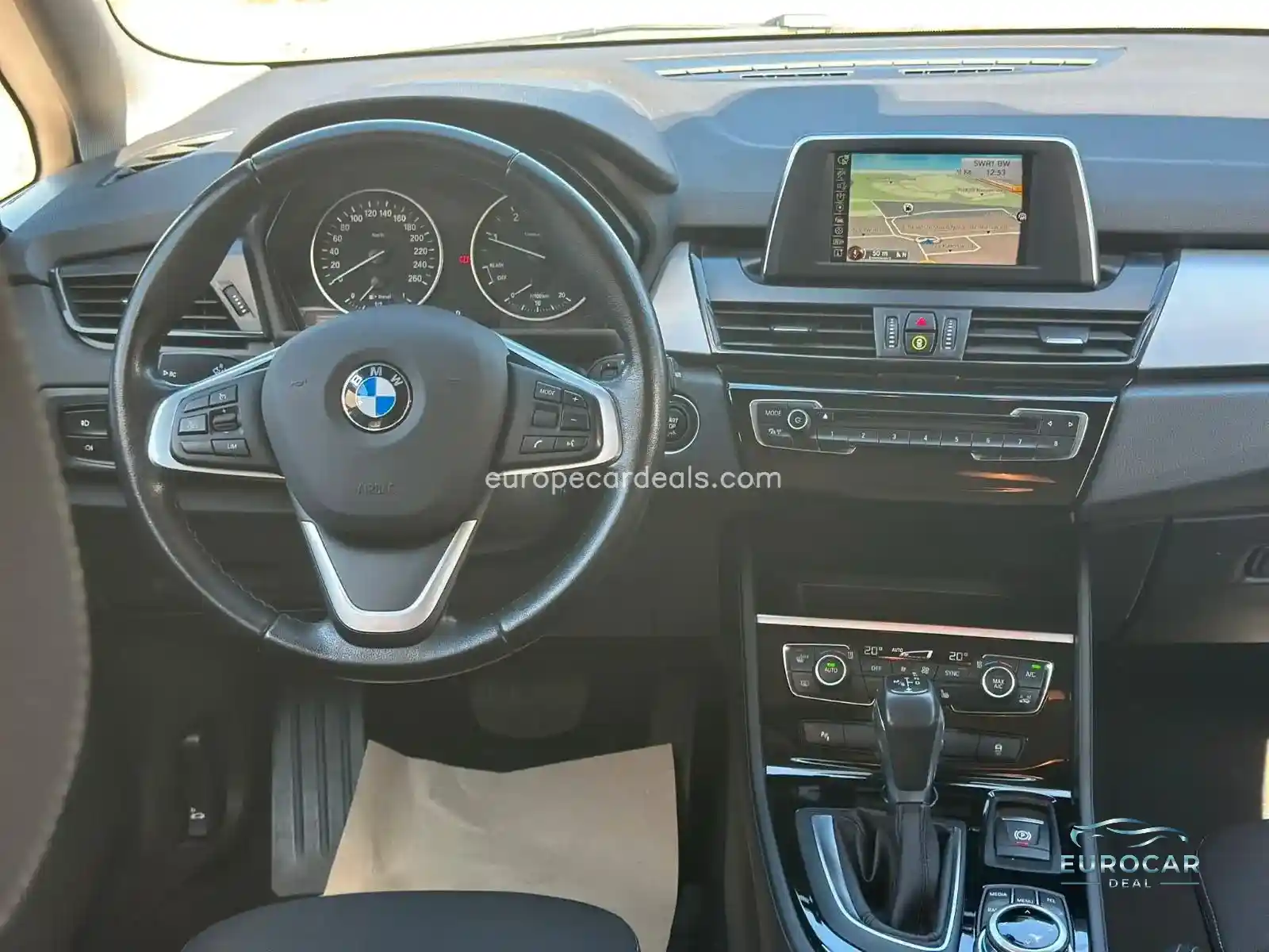 BMW 218