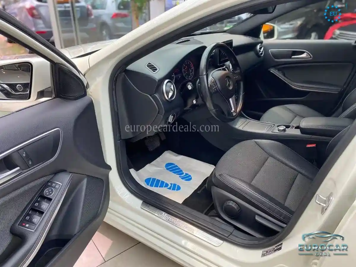 Mercedes-Benz A 180