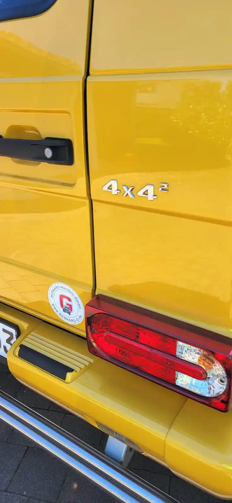 Mercedes-Benz G 500