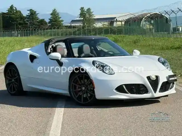 Alfa Romeo 4C