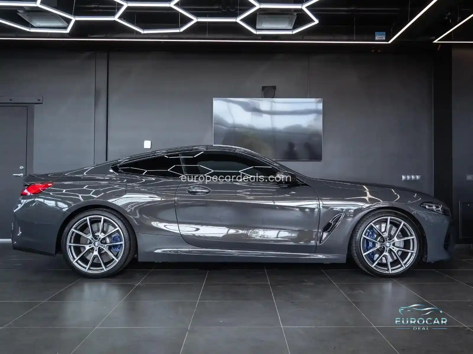 BMW M850