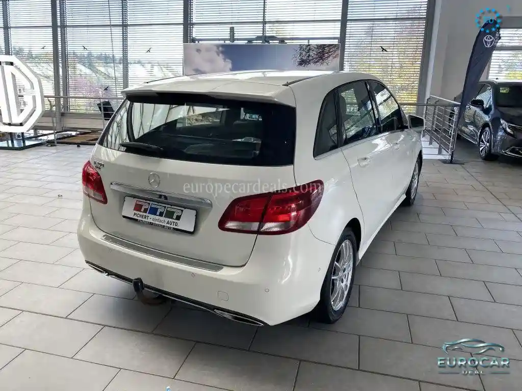 Mercedes-Benz B 200