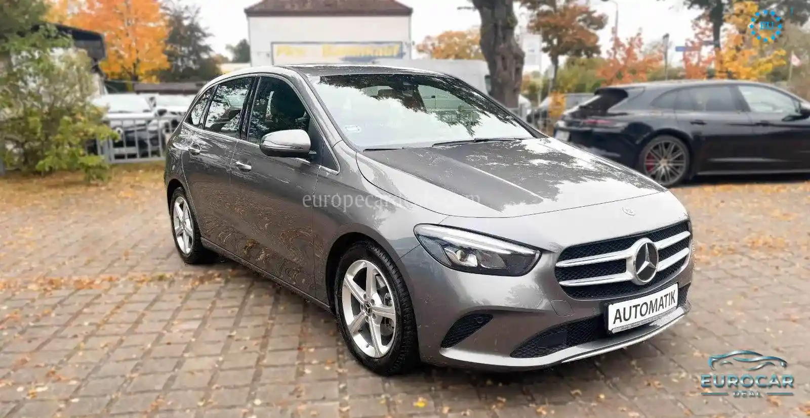 Mercedes-Benz B 180