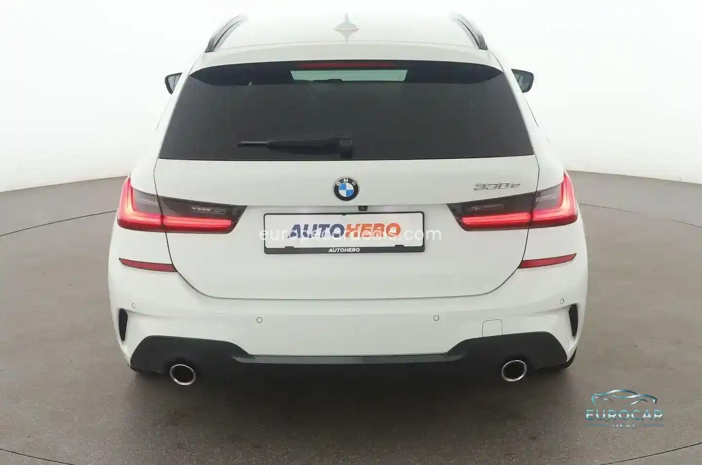 BMW 330