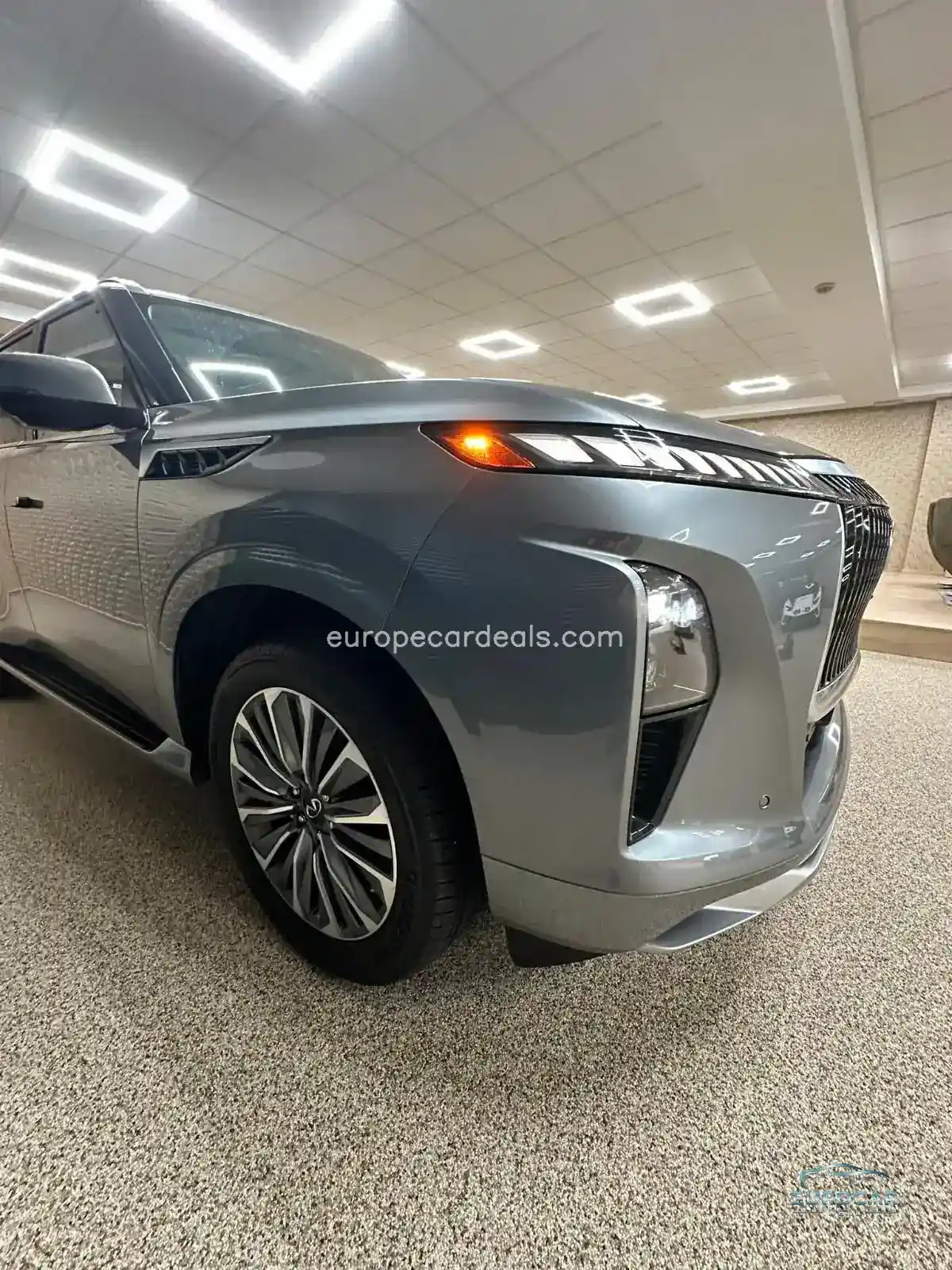 Infiniti QX80