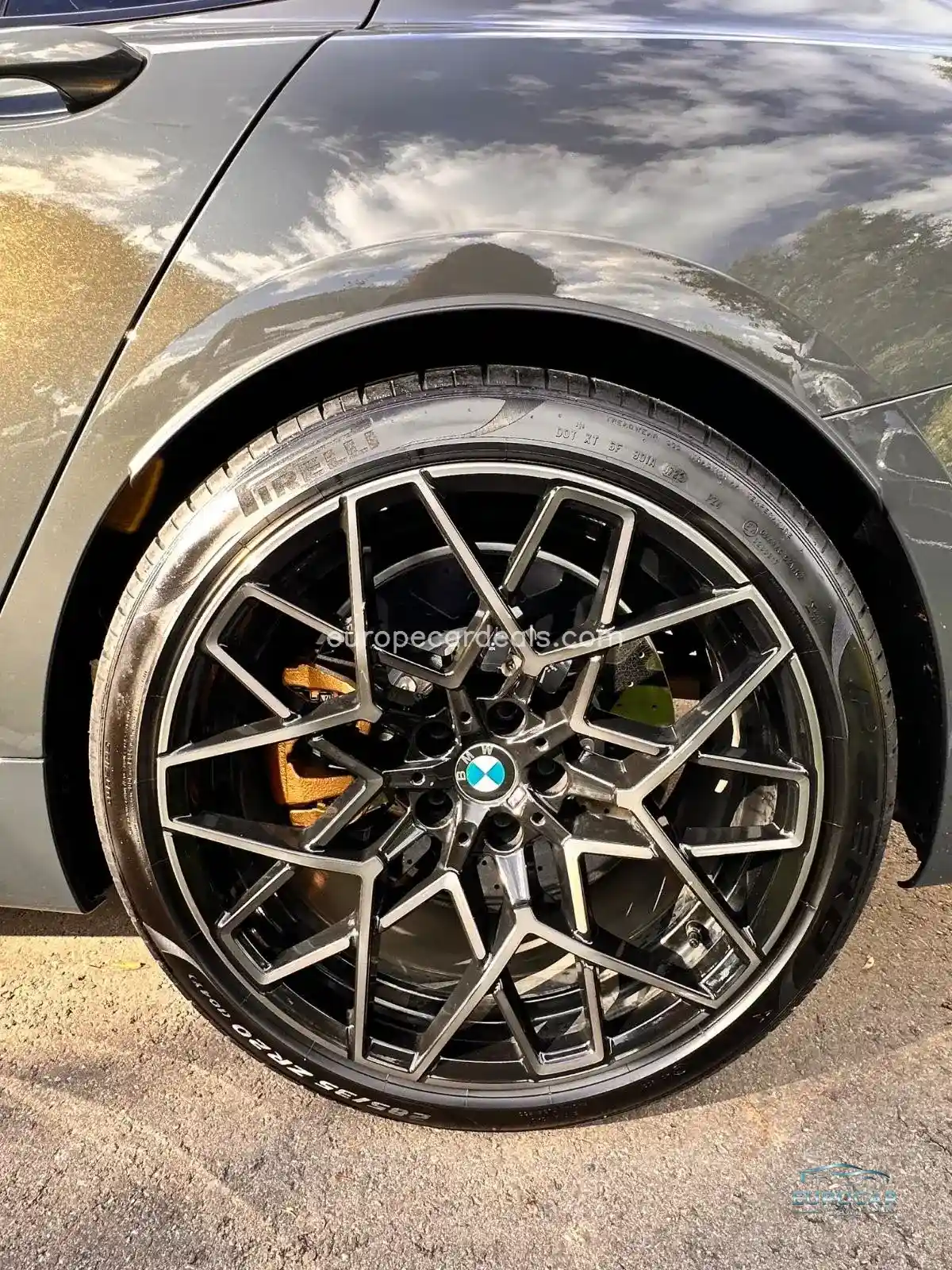 BMW M8