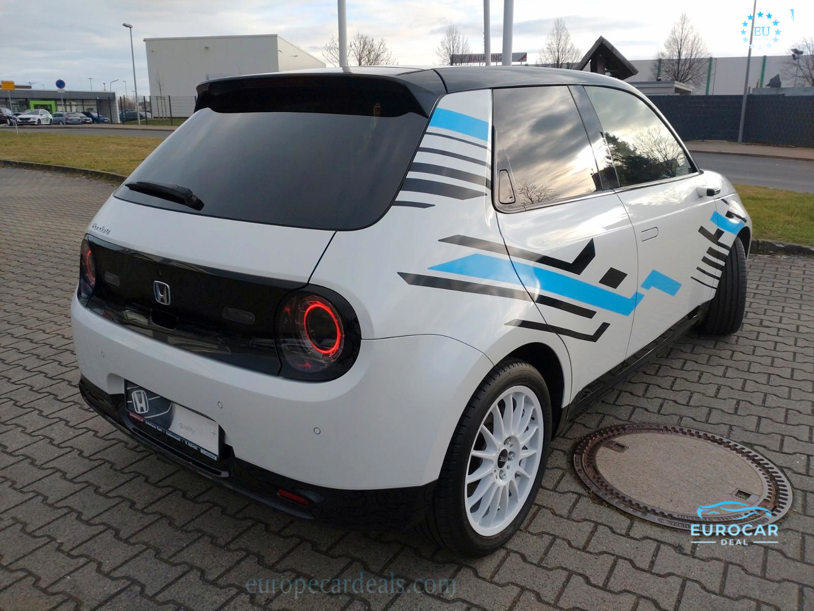 Honda e