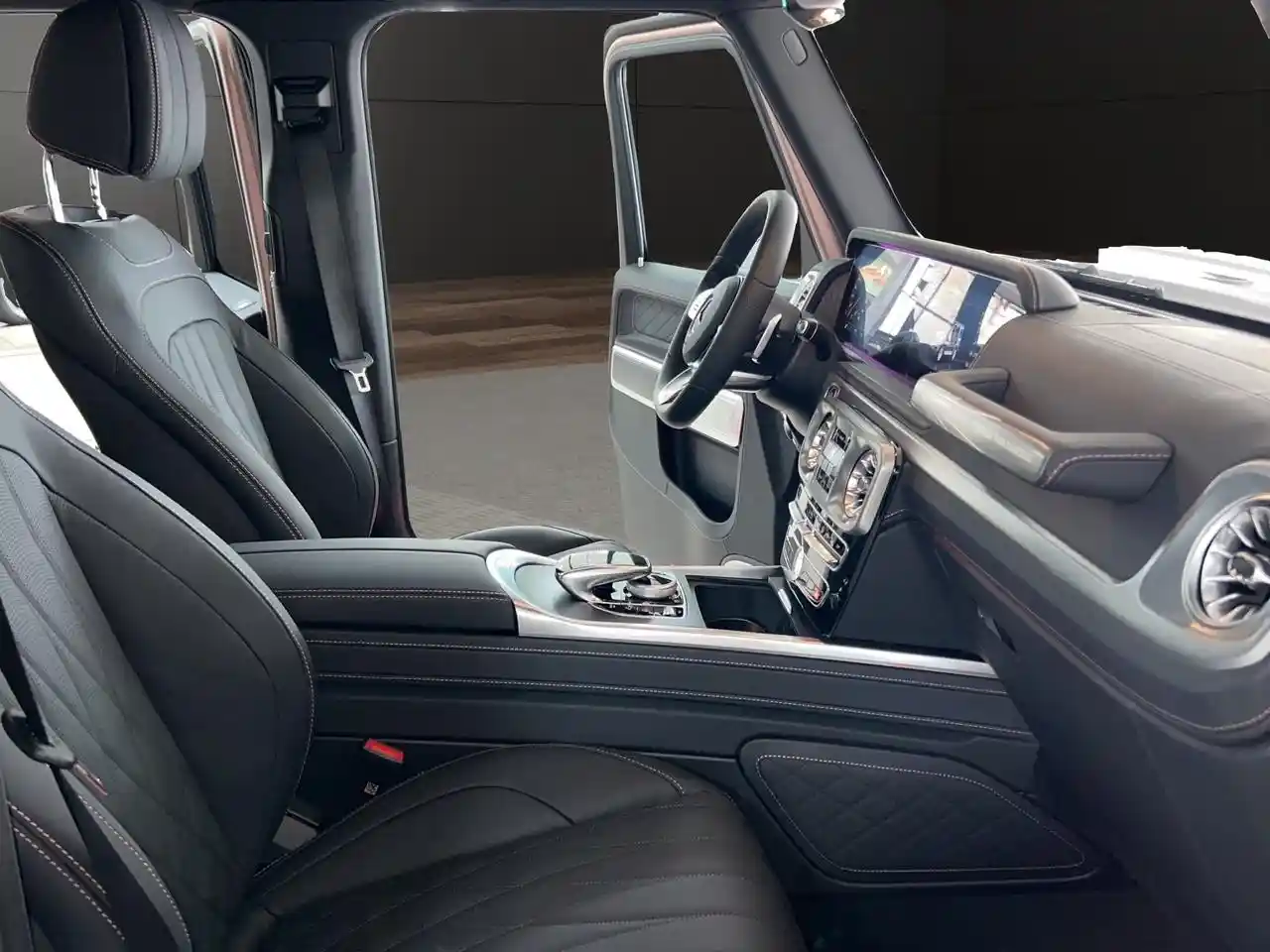 Mercedes-Benz G 500
