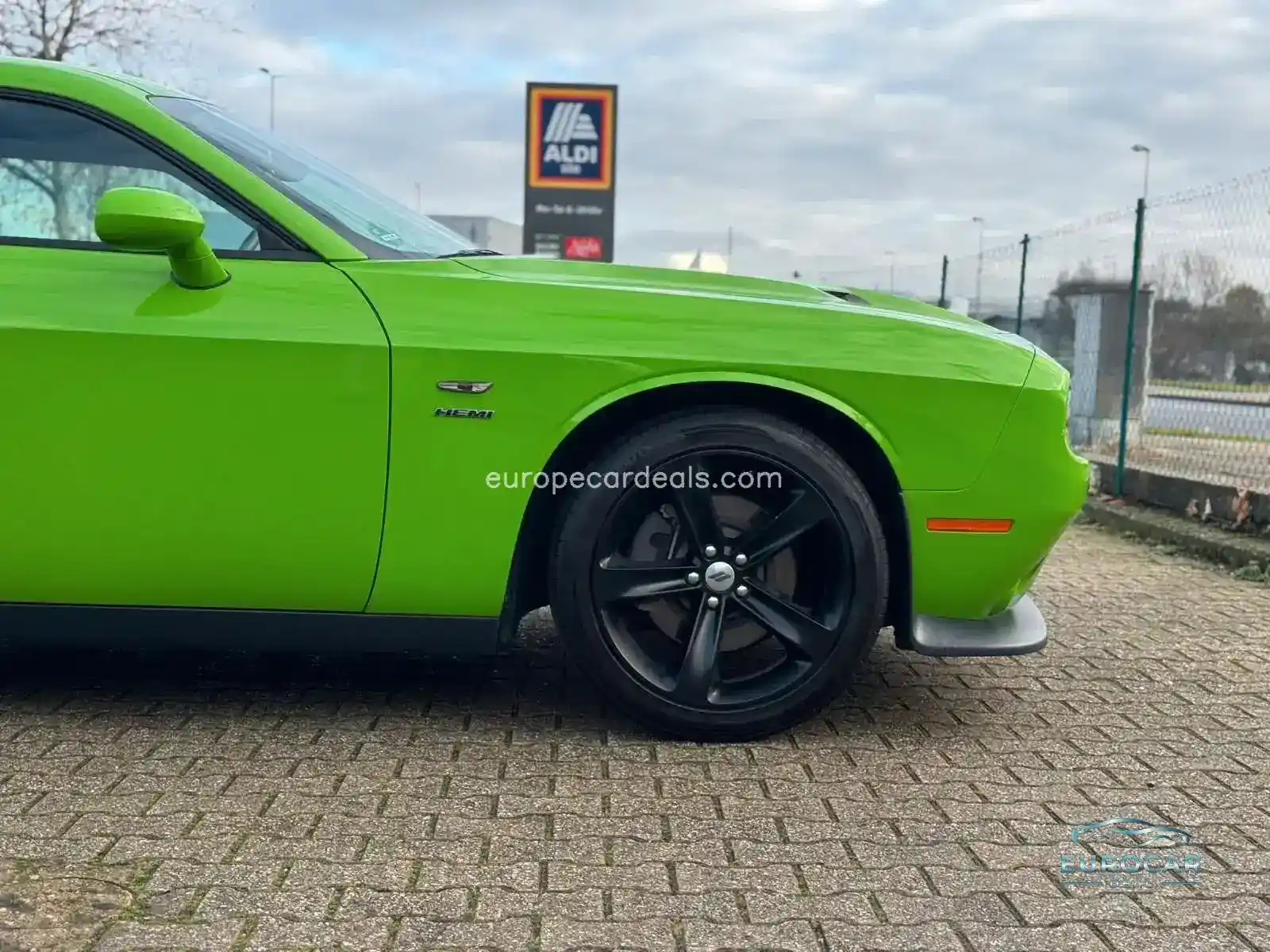 Dodge Challenger