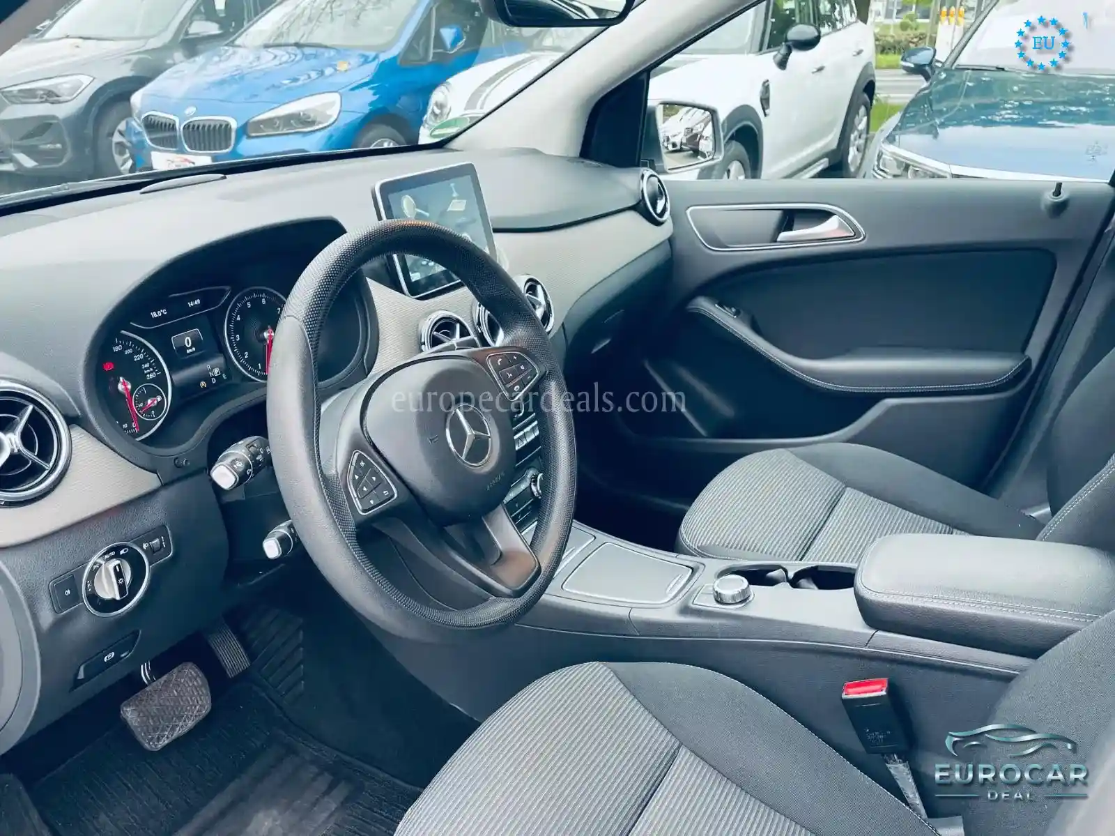Mercedes-Benz B 180