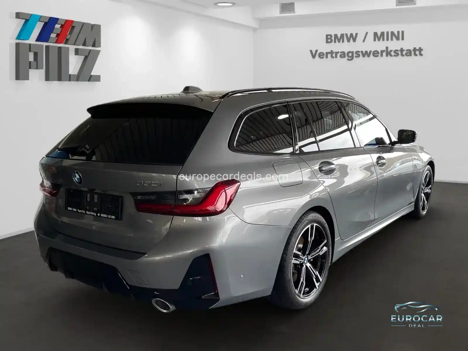 BMW 330
