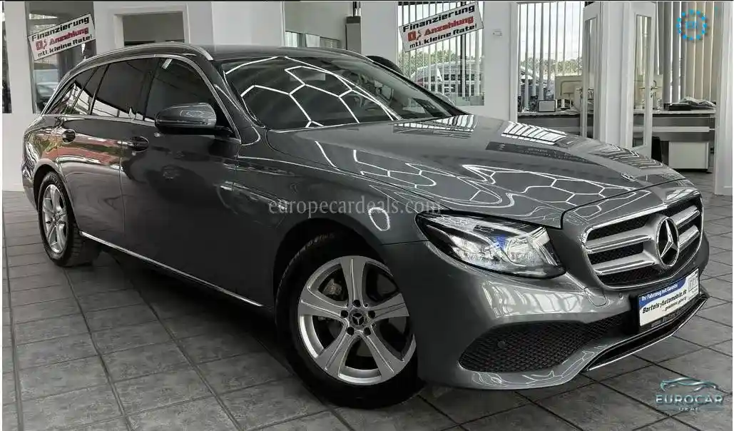 Mercedes-Benz E 220