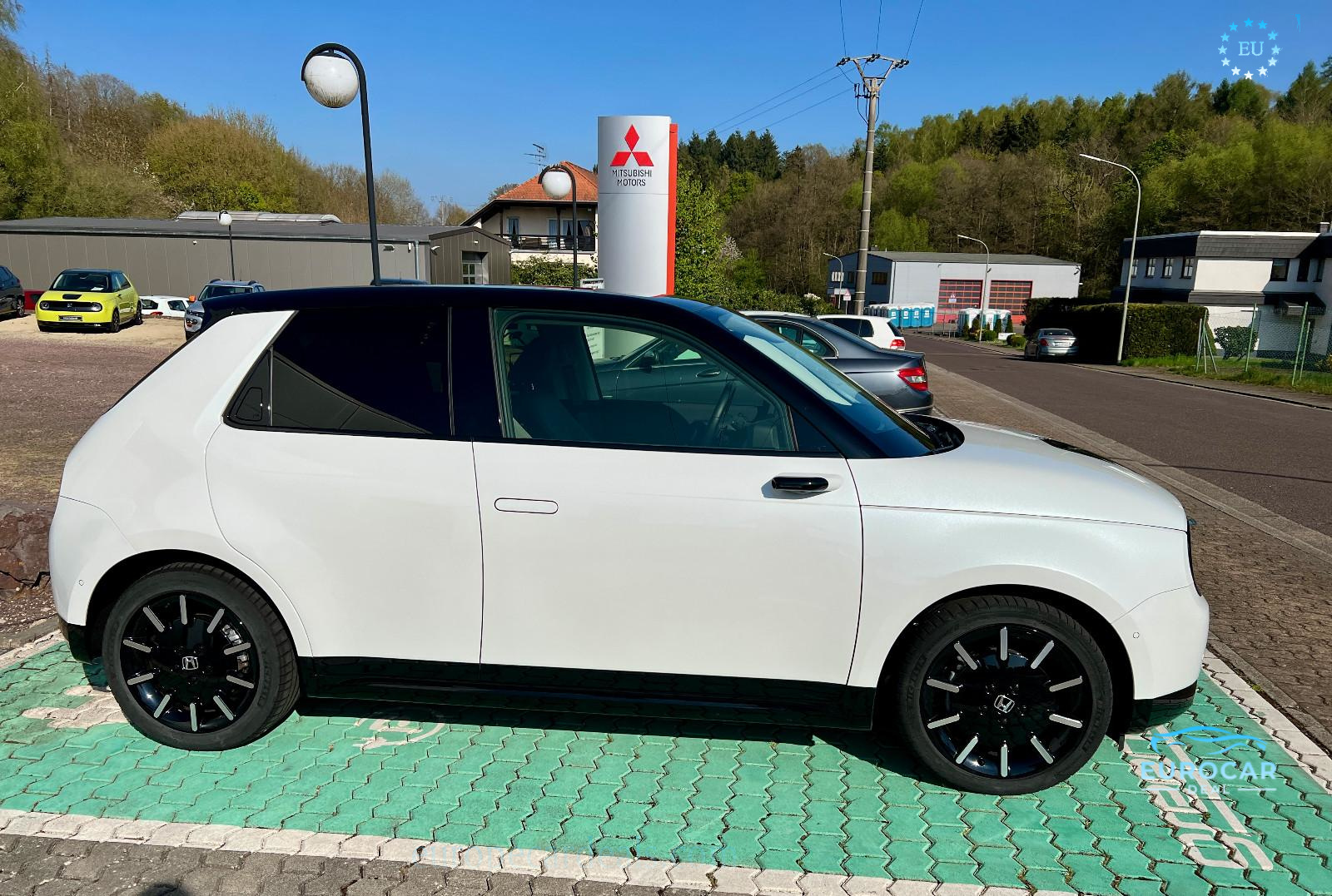 Honda e