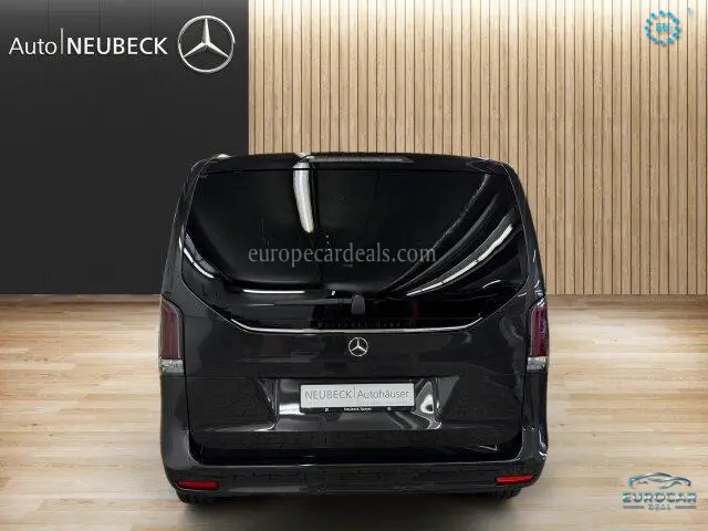 Mercedes-Benz V 220