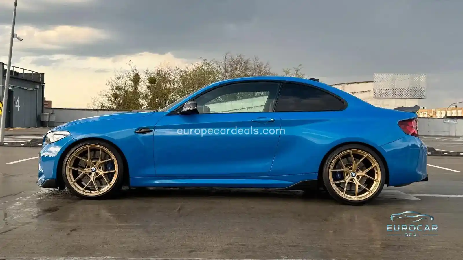 BMW M240i