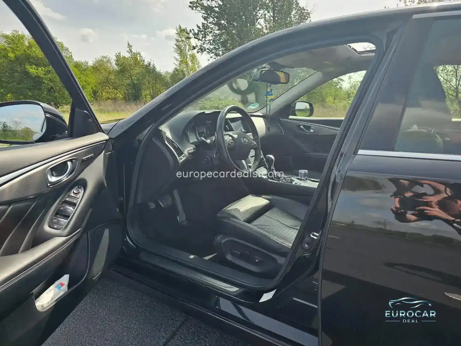 Infiniti Q50