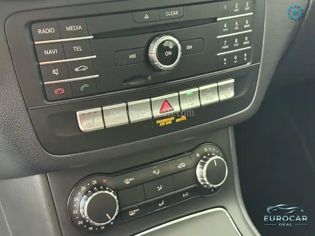 Mercedes-Benz B 180