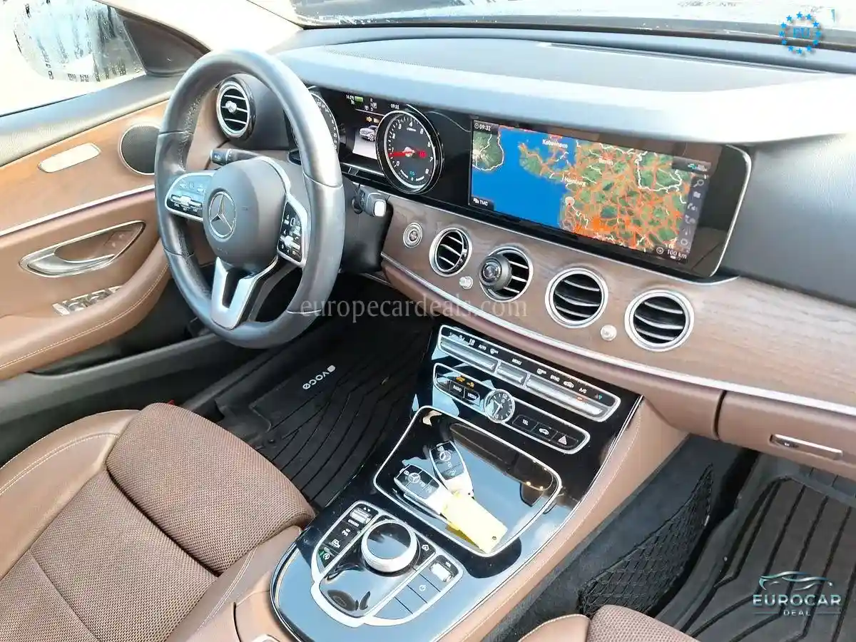 Mercedes-Benz E 200