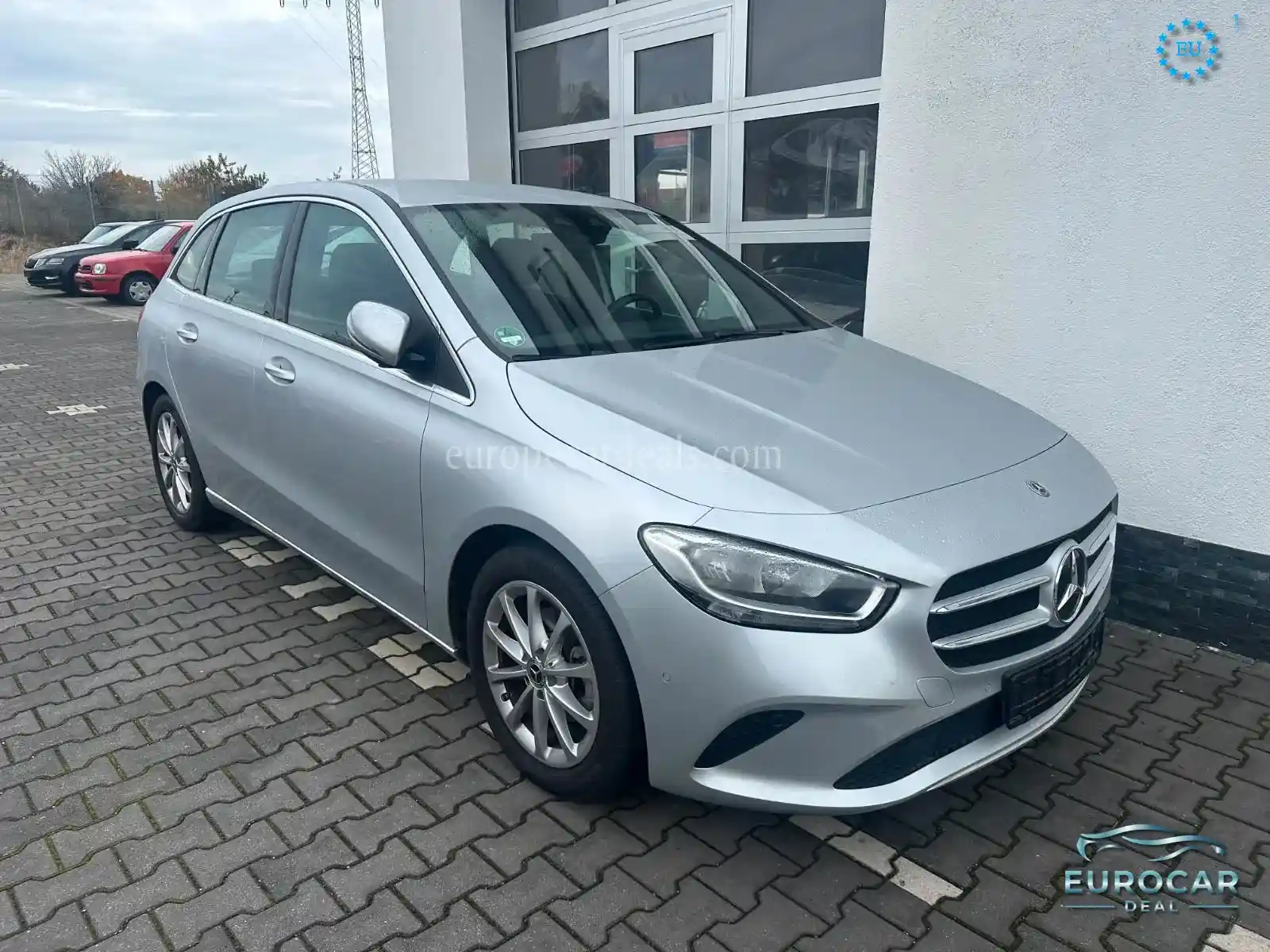 Mercedes-Benz B 180