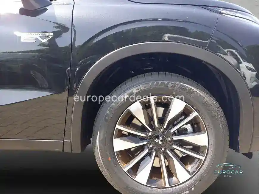 Mitsubishi Plug-in Hybrid Outlander