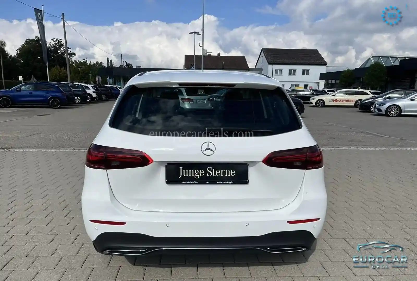 Mercedes-Benz B 180