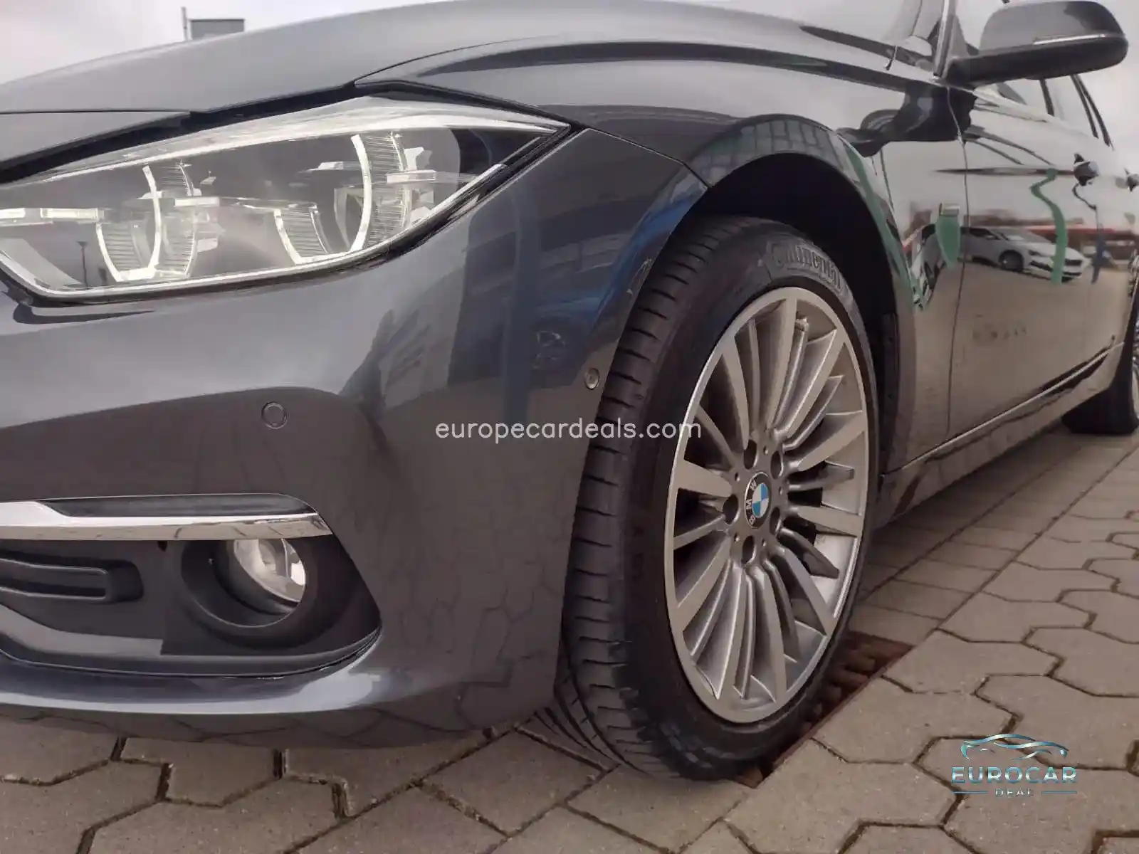 BMW 320